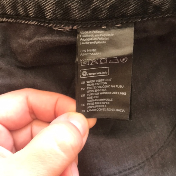 H&M Destructed Grey Denim Shorts Size 12 - Picture 4 of 4